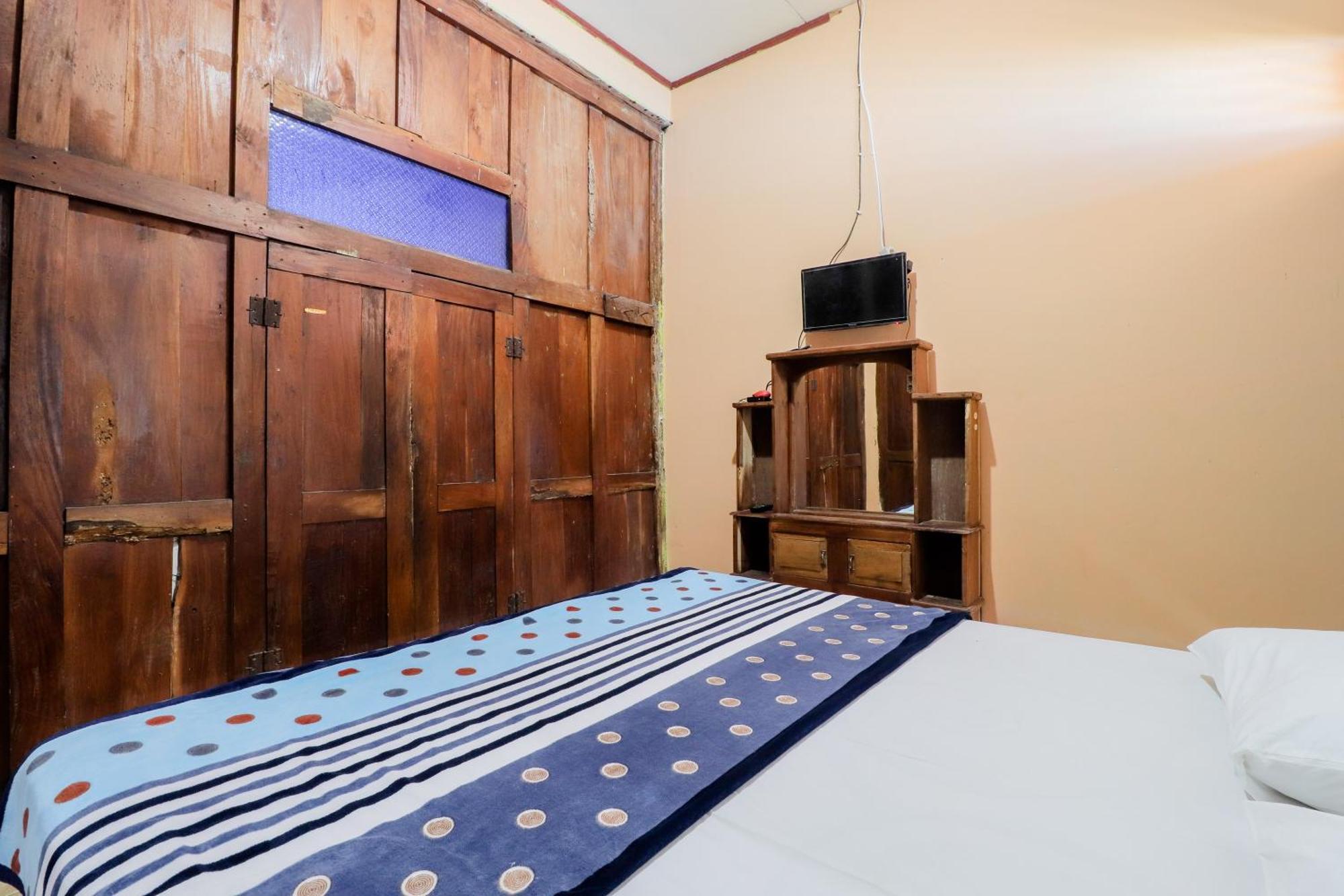 Nurudin House Apartment Magelang Exterior photo