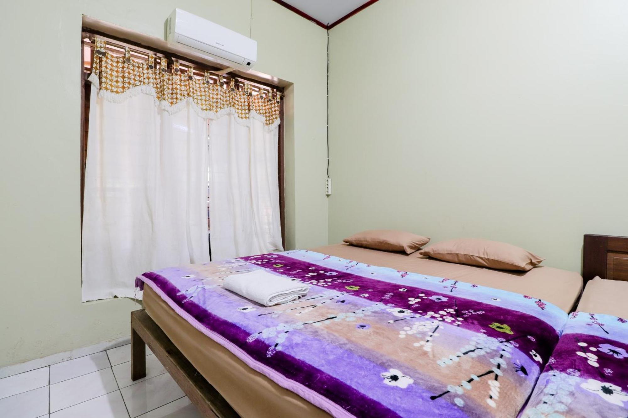 Nurudin House Apartment Magelang Exterior photo