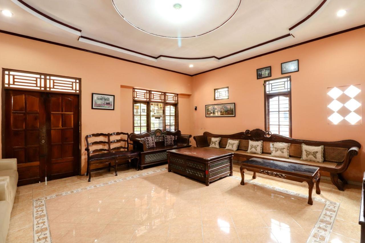 Nurudin House Apartment Magelang Exterior photo