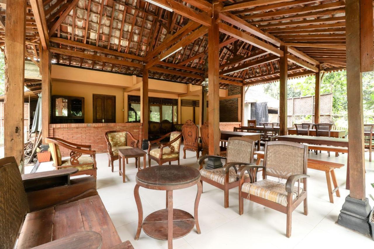 Nurudin House Apartment Magelang Exterior photo